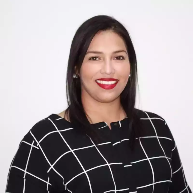 Veronica Beitia secretaria